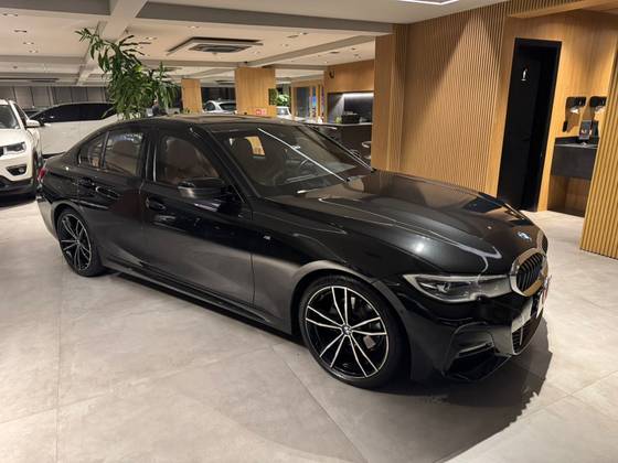 BMW 320i 2.0 16V TURBO GASOLINA M SPORT AUTOMÁTICO
